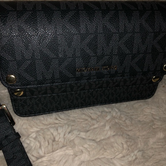 Michael Kors Belt bag - Picture 3 of 7